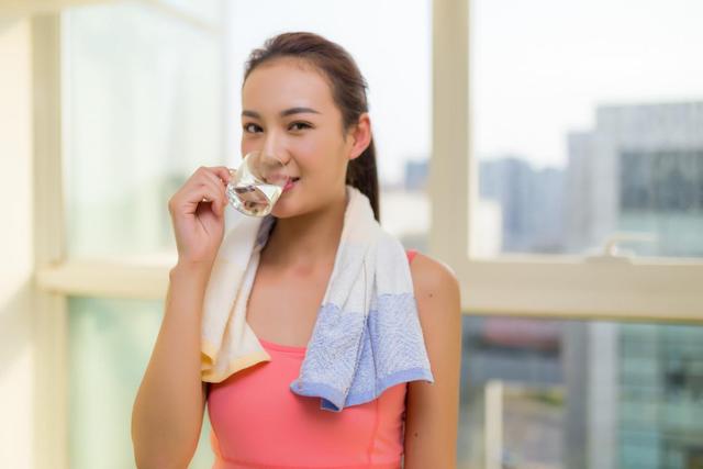 痘痘红肿发炎吃什么药好,痘痘红肿急救办法