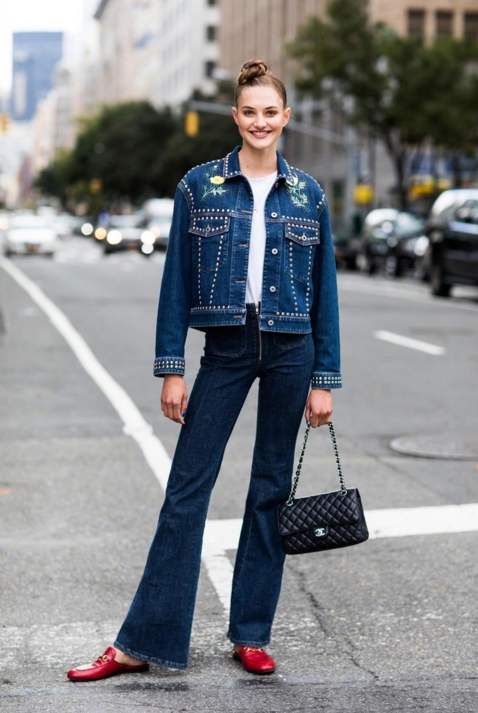 阔腿裤和喇叭裤哪个更时尚 (阔腿裤垂直感开叉喇叭裤)