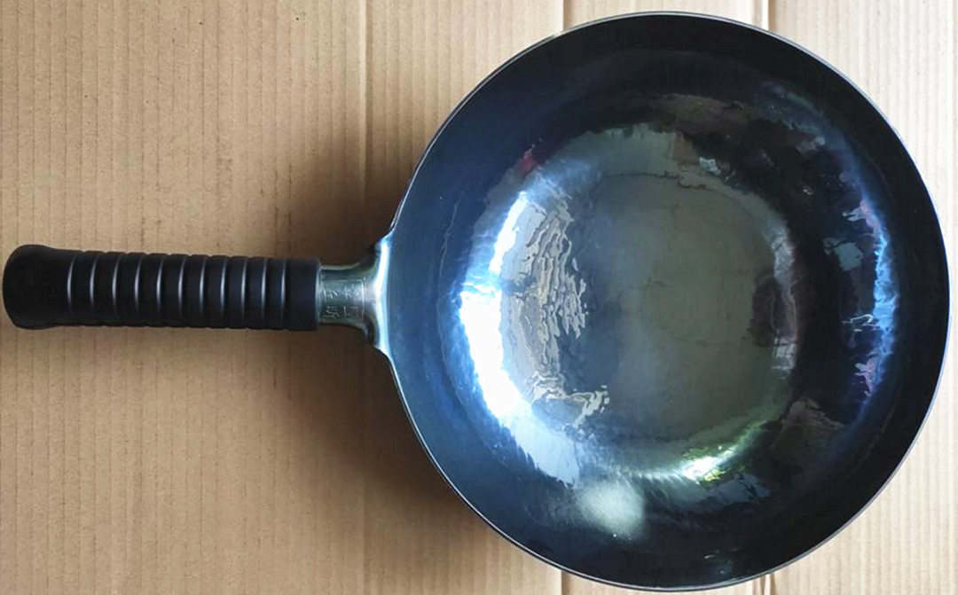 为什么炒菜要热锅冷油,热锅凉油还是粘锅