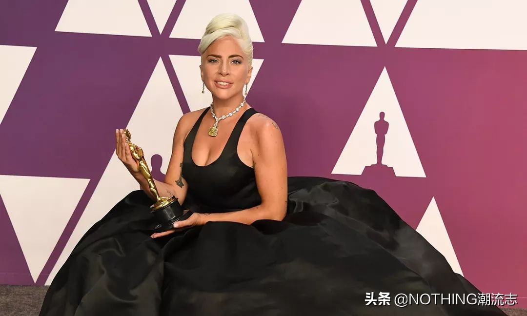 近期比较火的时尚品牌,十大潮流时尚品牌