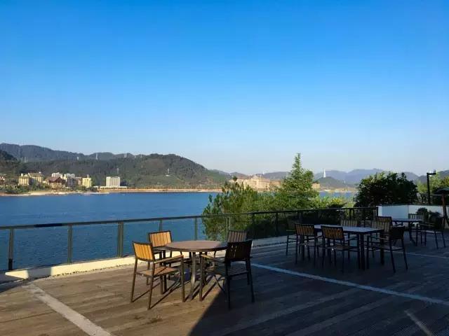 40岁大叔钓鱼,40岁大叔买下一座岛