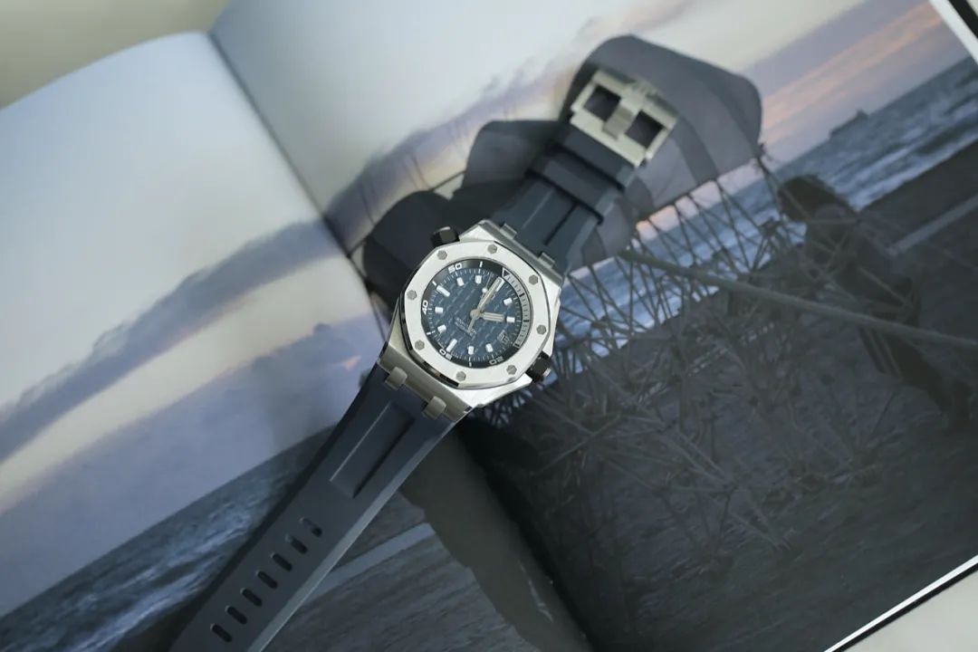 夏天出门戴手表,夏天戴表不好看