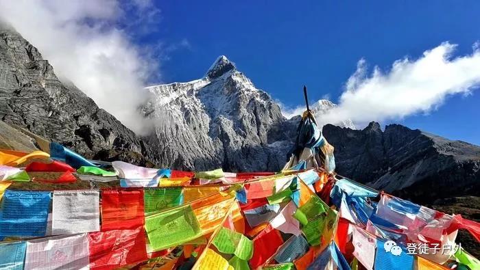 稻城亚丁游记完整版,稻城亚丁游记1000字