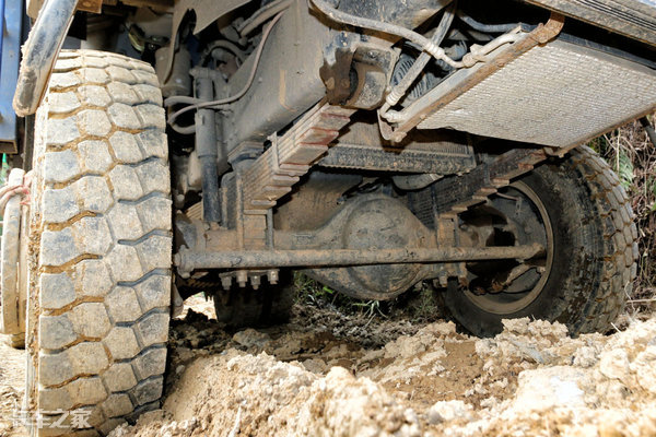自卸拉木头神器,山区拉木头神器