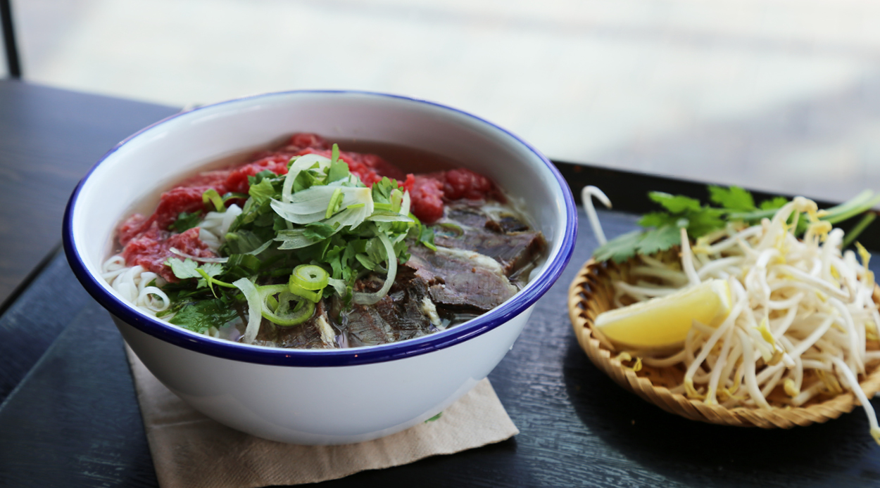 越南特色好吃的美食大全攻略 (40种好吃的越南美食)