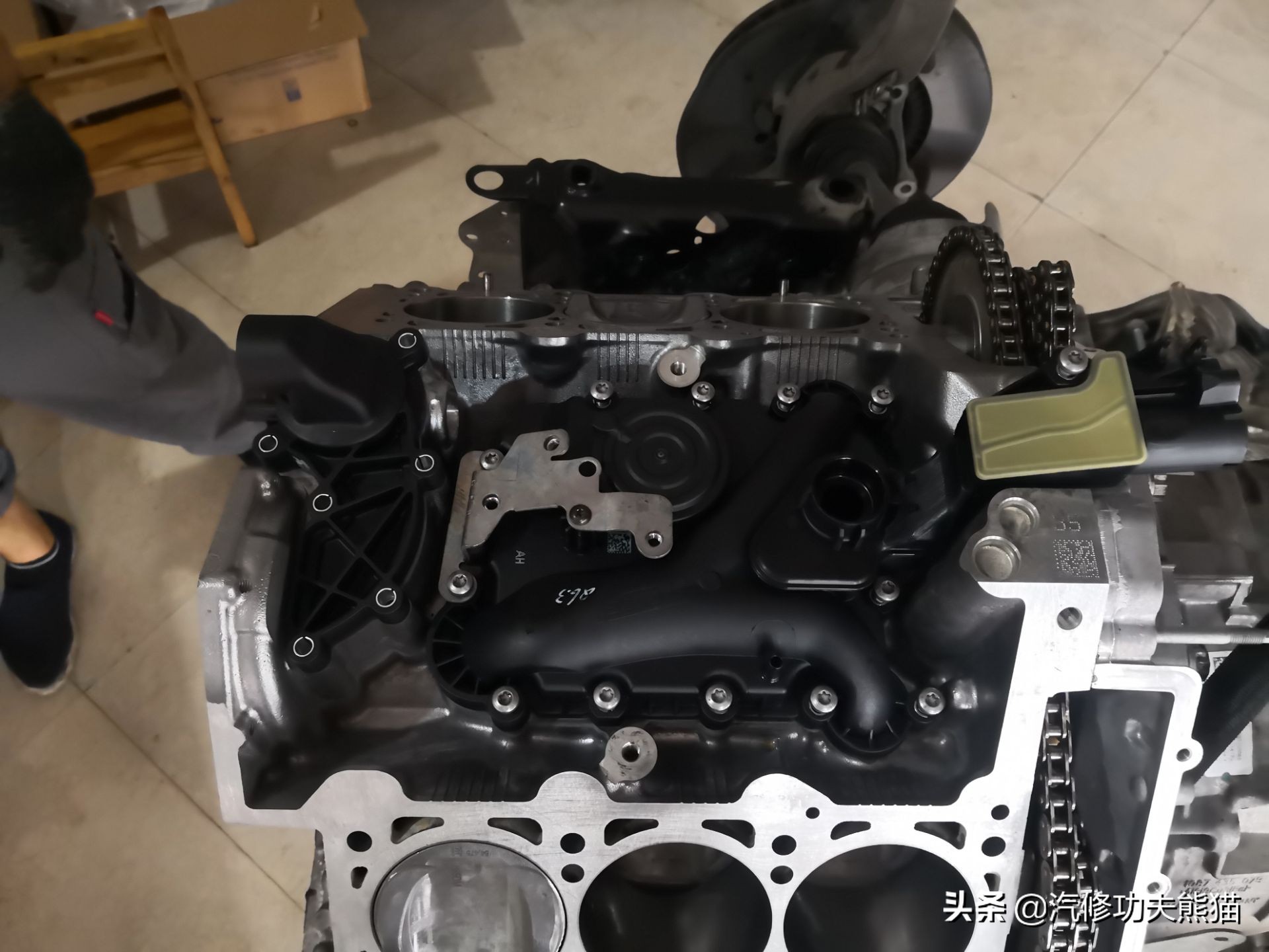 奥迪a8l烧机油严重有什么征兆,奥迪a8l烧机油现象普遍吗