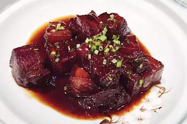 无锡地道浓油赤酱红烧肉,浓油赤酱上海菜的灵魂
