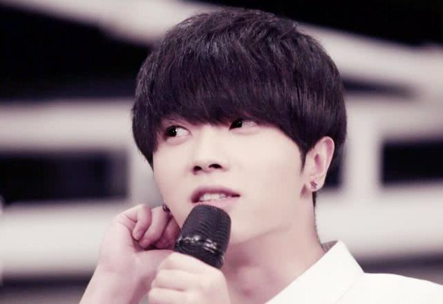 华晨宇唱功被网友质疑,华晨宇综艺被一首说唱英文歌震惊