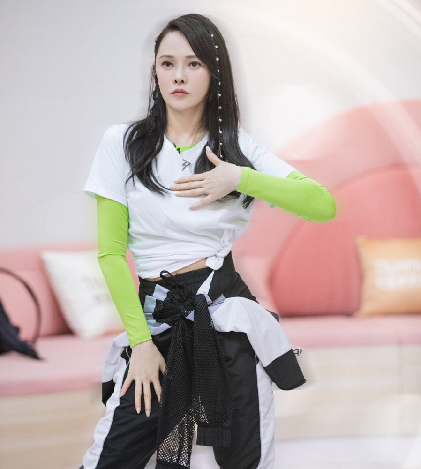 陈孝志吐槽伊能静完整版,伊能静向爱情说声对不起