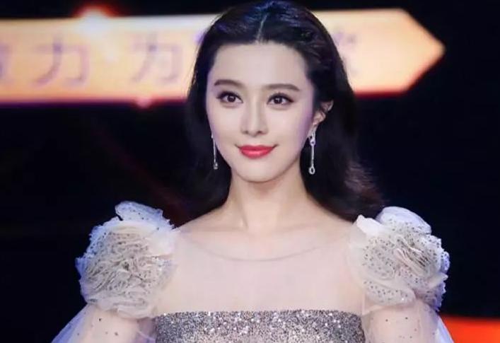 范冰冰卖美容仪也是拼了，拉上吉克隽逸陈乔恩等半个娱乐圈做宣传