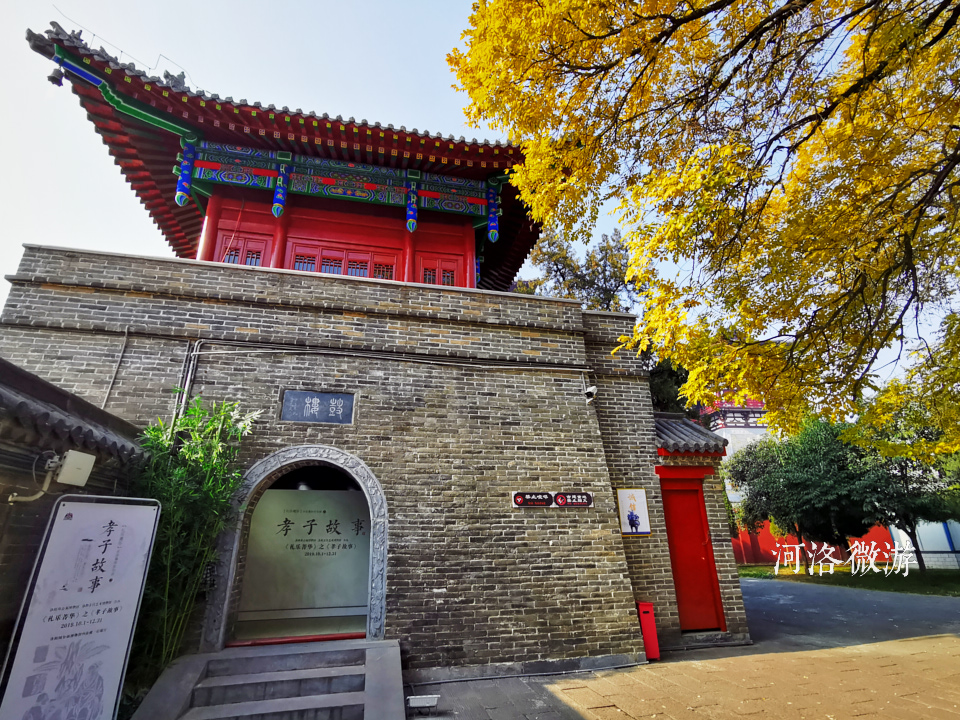 古色古香的大门,庄严气派的中式大门