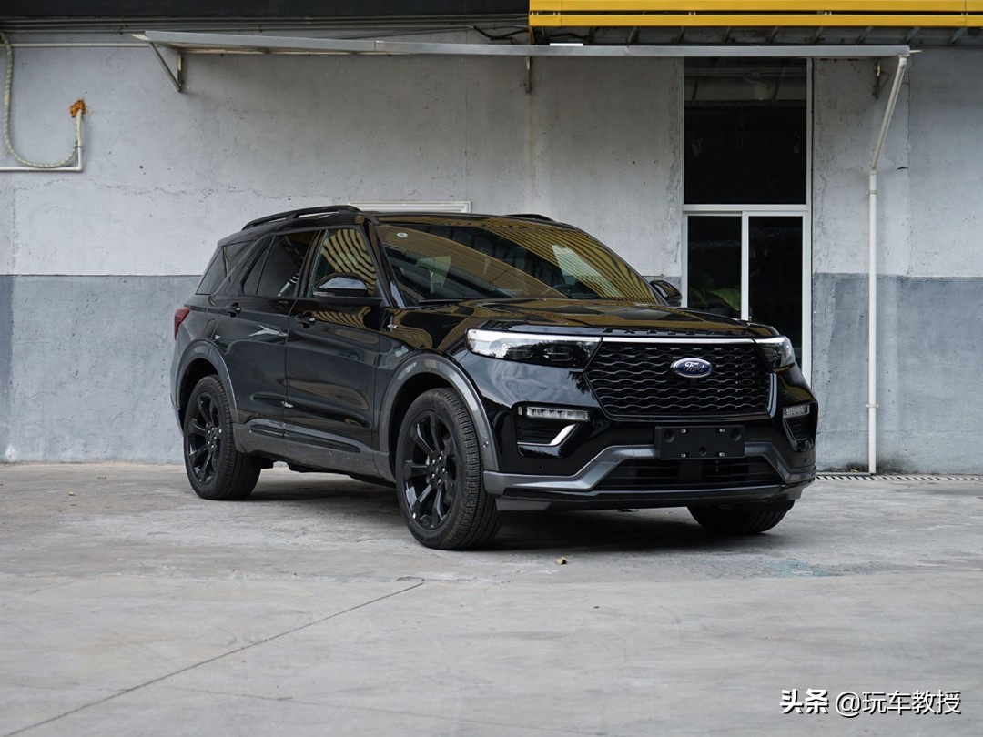 10年大切诺基改新款,10年的大切诺基值得买吗