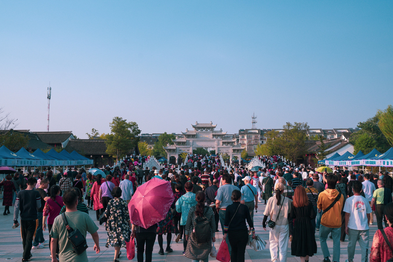 不仅仅是皮革,海清潮静——海宁