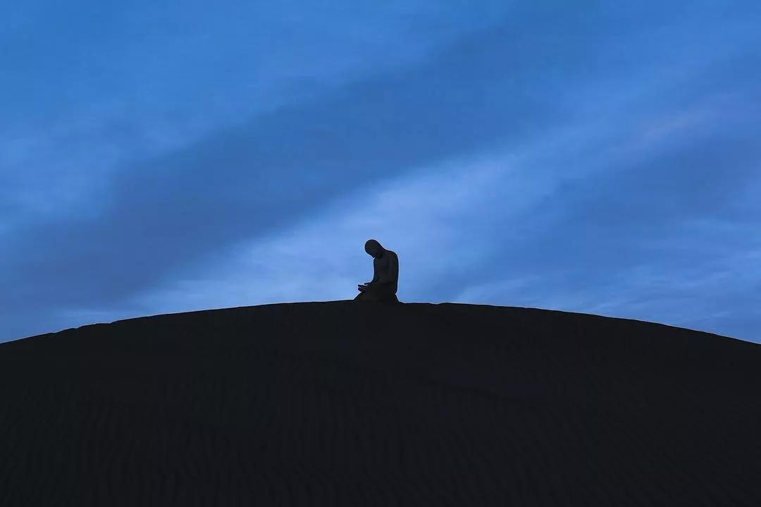 承认自己平庸生活才会有烟火气,有时候接受自己的平庸也是件难事