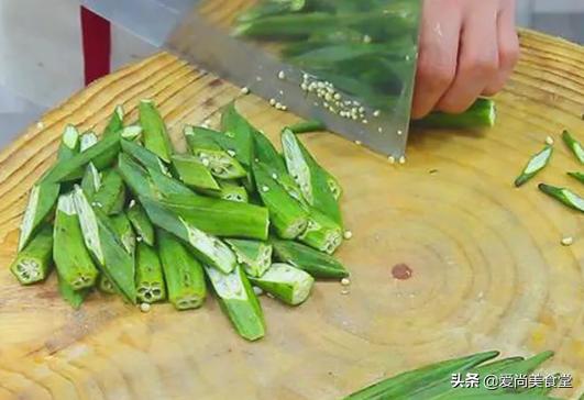 大厨教你秋葵凉拌菜的做法,简单美味家常菜做法白灼秋葵