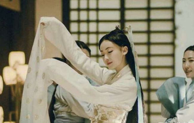 湖北发现一竹简:难怪母后与“太监”出轨、产子,秦始皇仍能原谅