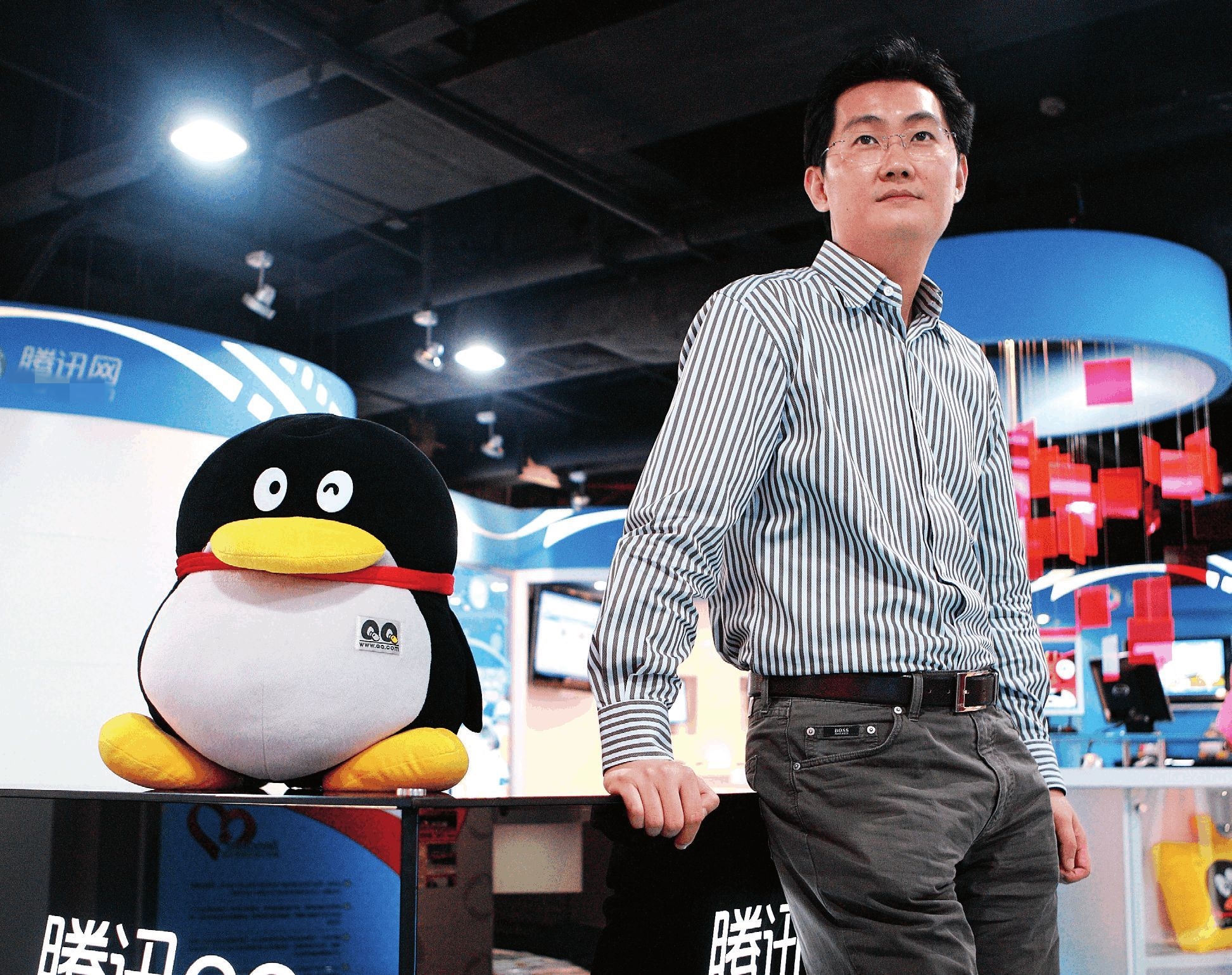 为什么腾讯的qq和微信都不收费,为什么微信不收钱了呢