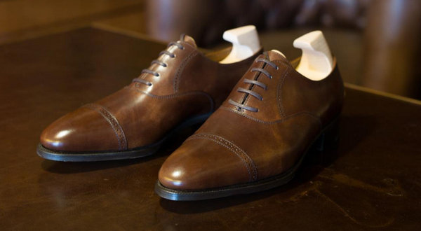 世界顶级奢侈品男鞋品牌,世界名牌奢侈品男鞋冬款