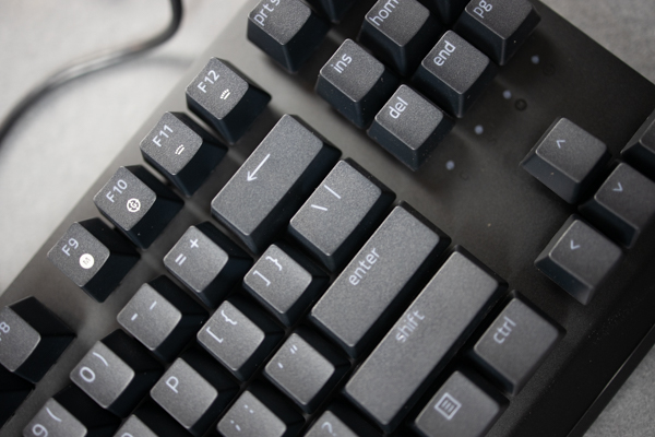 雷蛇键盘绿轴幻彩版,雷蛇都有哪些键盘系列背光好看