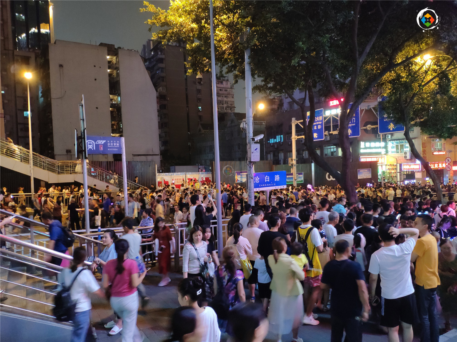 重庆最新封控和管控的政策,重庆封路封桥