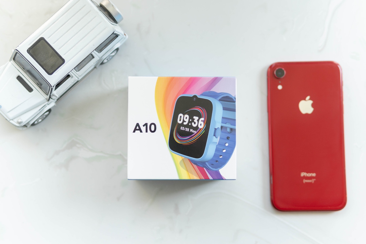 不在孩子身旁也守护安全,糖猫A10儿童电话手表,宝贝家长都喜欢