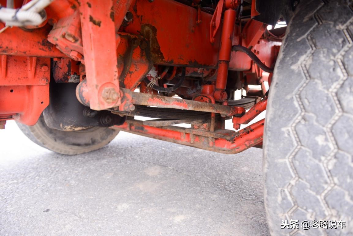 路边的经典——27年前的西星就用上了橡胶悬架