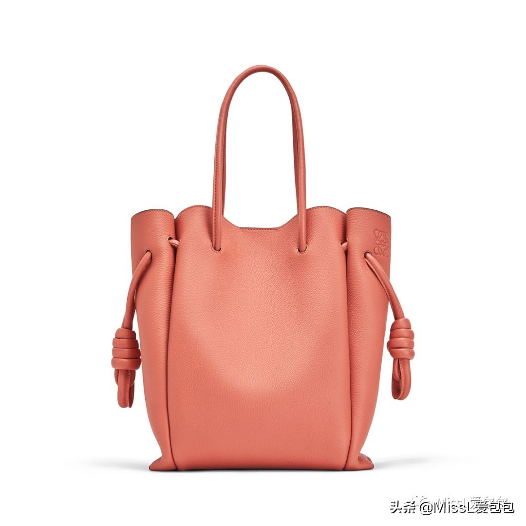 十二星座的包包口红高跟鞋,十二星座专属包包什么牌子好