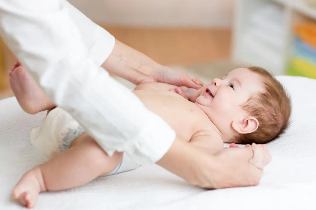 小宝拉便便带红血丝,小宝拉绿便带粘液