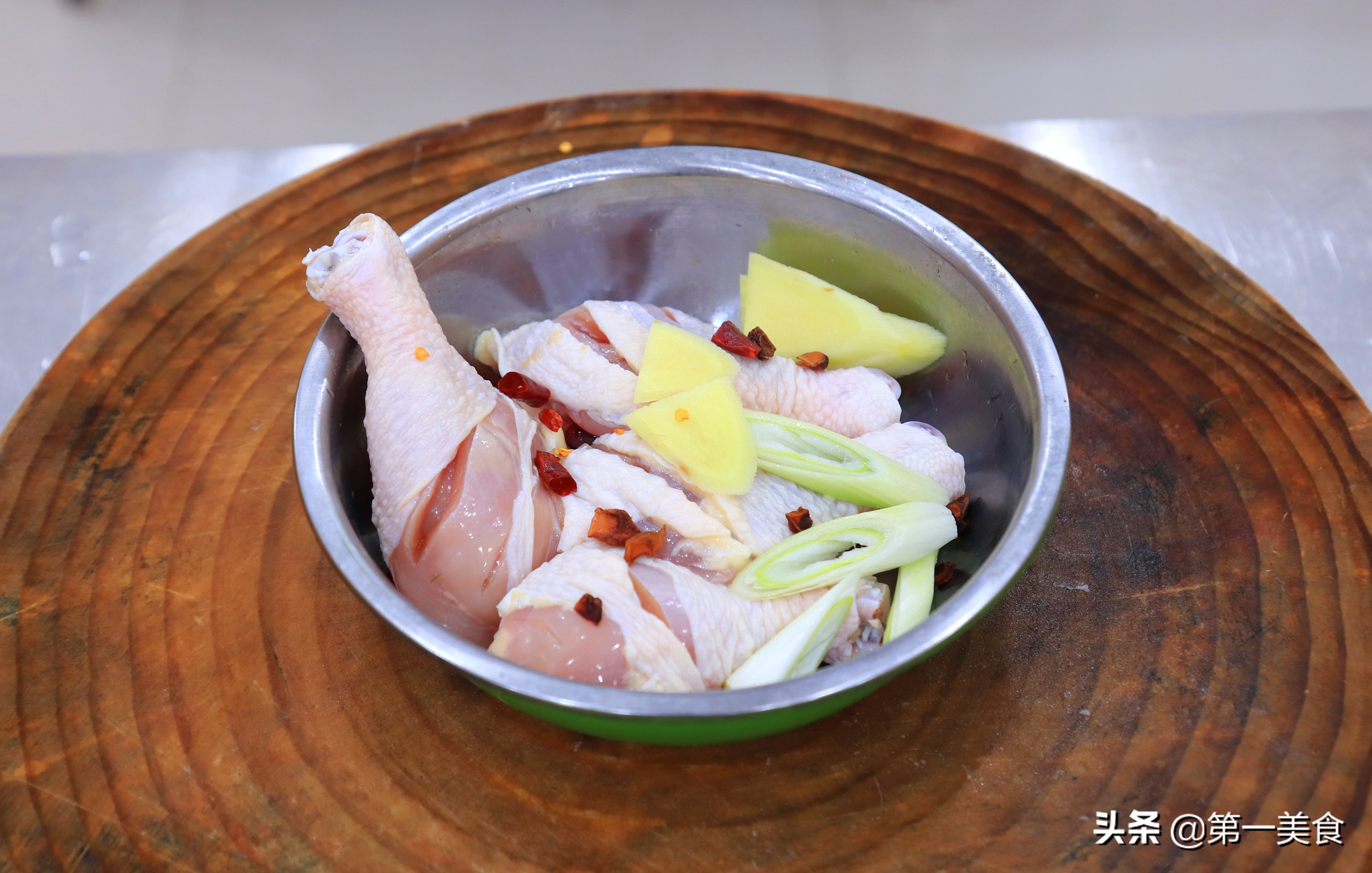 厨师长炸鸡腿,炸鸡腿夹生怎么办