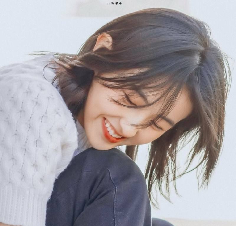 盘点娱乐圈00后漂亮妹妹们的穿搭,有你中意的那位吗?