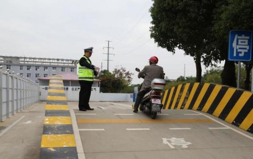 拿到c1怎么增驾d照,拿到驾照怎么增驾