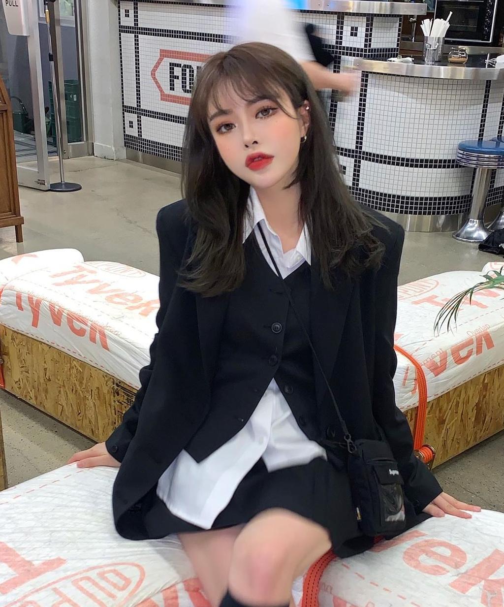 有层次的披肩发怎么扎好看,有层次的披肩直发发型