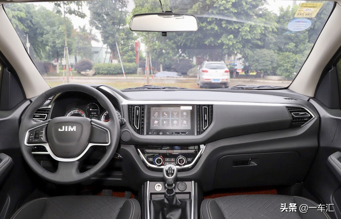 2.5T柴油发动机+分时四驱，五十铃新款瑞迈S，“小货车”变精致了