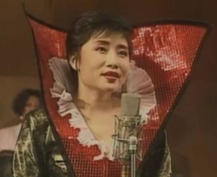 李娜青藏高原为何无人能超越,唱青藏高原的李娜近况如何