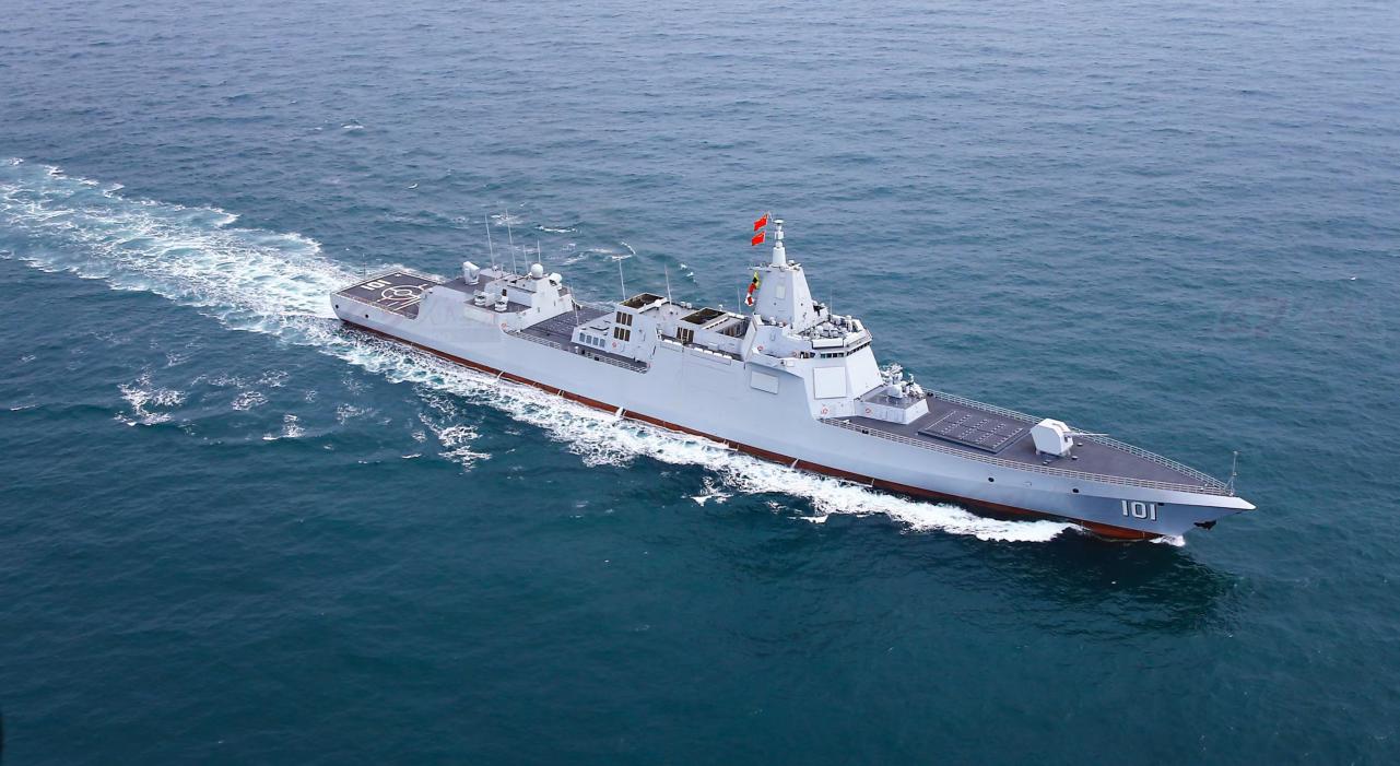 日本网友摩耶级驱逐舰对比055,摩耶驱逐舰和055哪个厉害