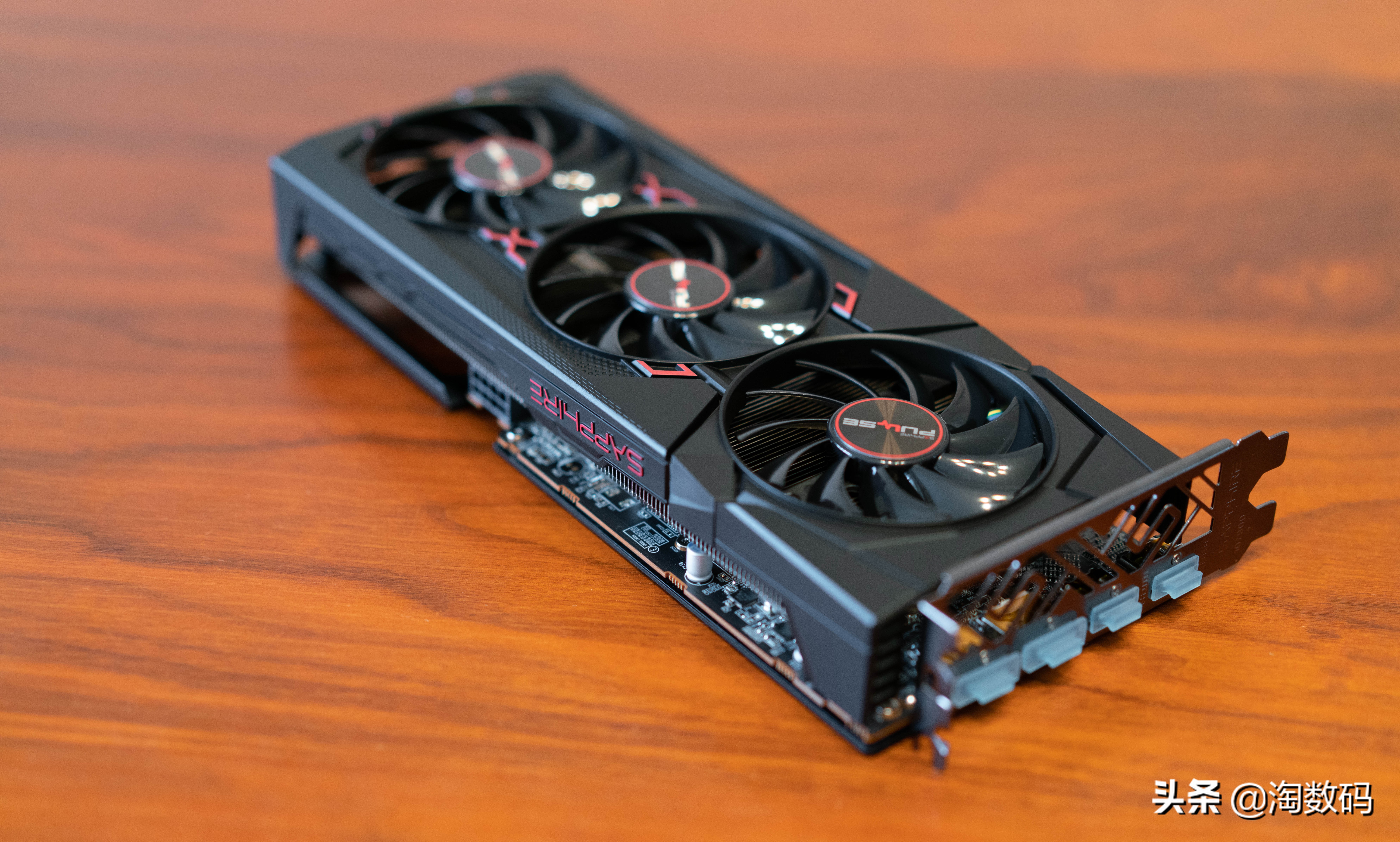 蓝宝石rx5600xt白金pro显存导热垫,蓝宝石rx5600xt显卡值得购买吗