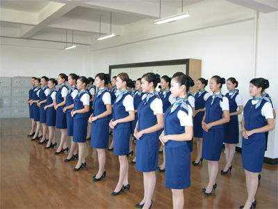如何成为一名合格的空姐,合格的空乘需要掌握哪些知识
