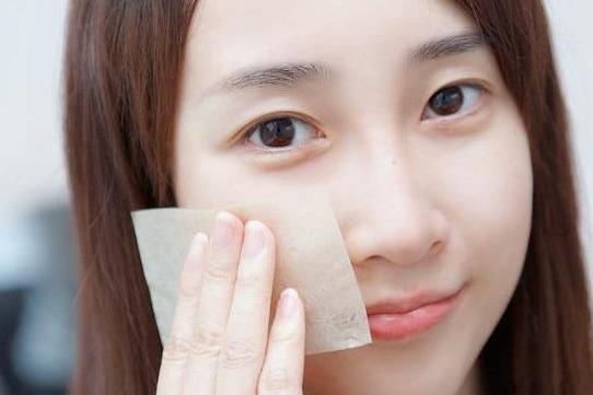 浮粉脱妆原因及解决方法,浮粉还脱妆是什么原因