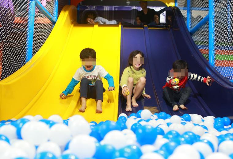 狗见小孩闹腾郁闷,狗见孩子就叫怎么纠正