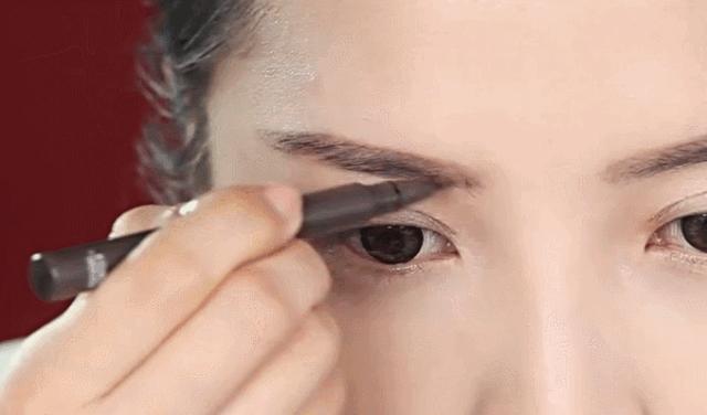 新手化妆必备化妆品学生平价,新手化妆淡妆必备化妆品