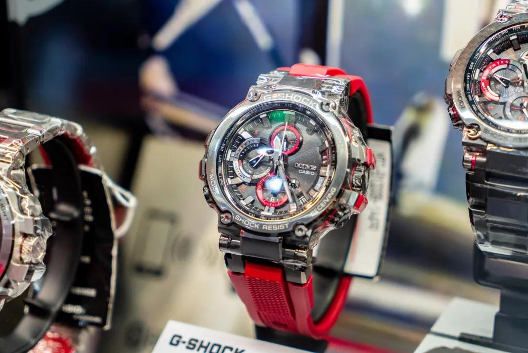 徐家汇绅士节|潮牌“惠”聚！低至5折！男神养成一步到位~