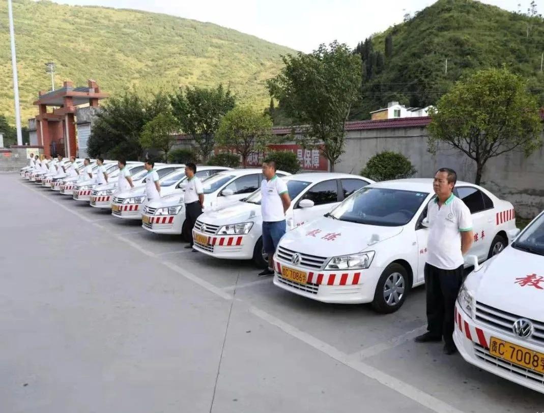 考个驾照，来一场说走就走的旅行吧