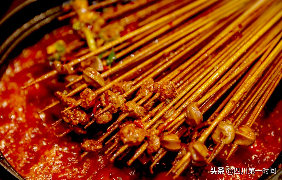 成都庾记厕所串串香,成都厕所串串总店