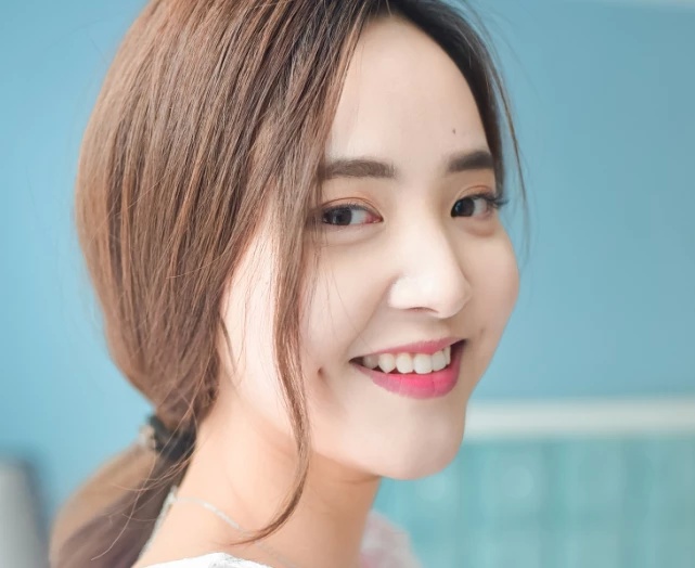 怎么追求内向的狮子座女生,如何追求内向文静的女孩