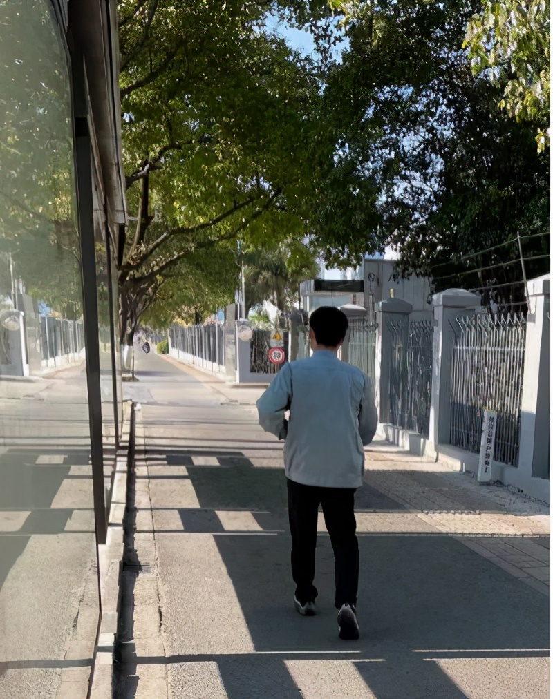 银行工作不可以用手机吗,银行员工业务掌握不熟练