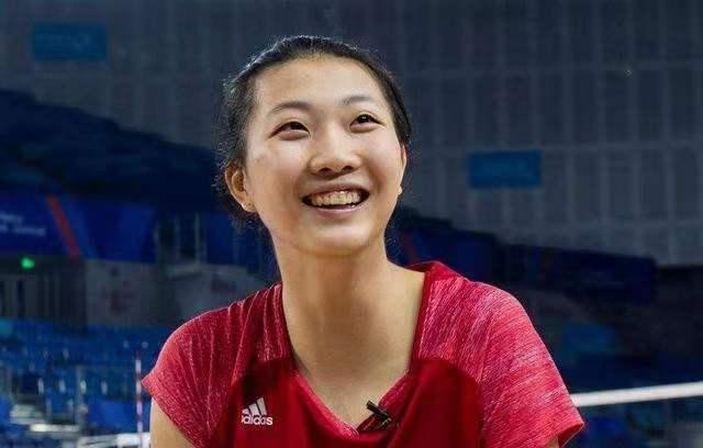 袁心玥13岁入伍,13岁入伍袁心玥年薪多少钱