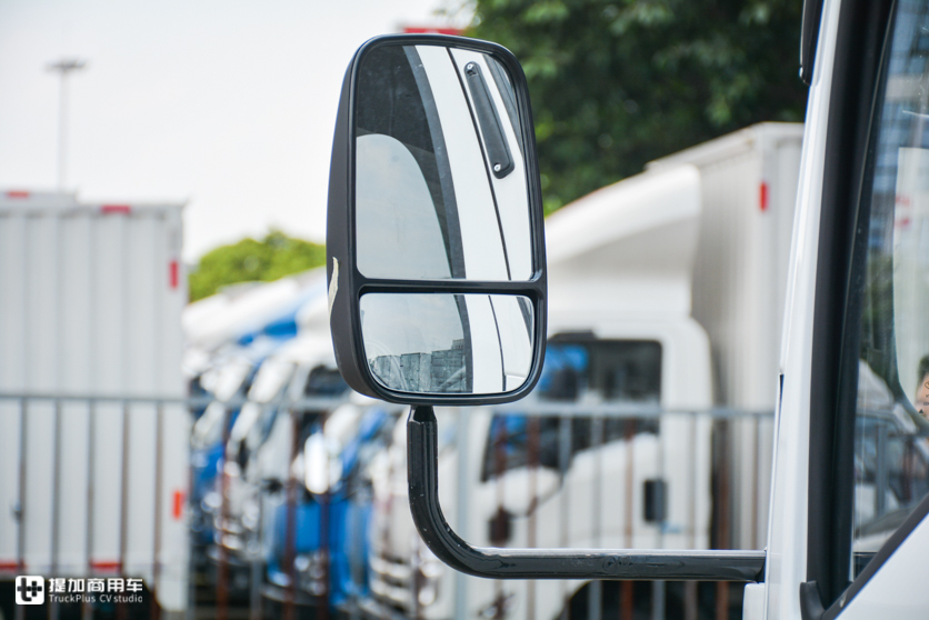 庆铃kv100轻卡3.0跟2.5有什么区别,kv100庆铃冷藏轻卡评测