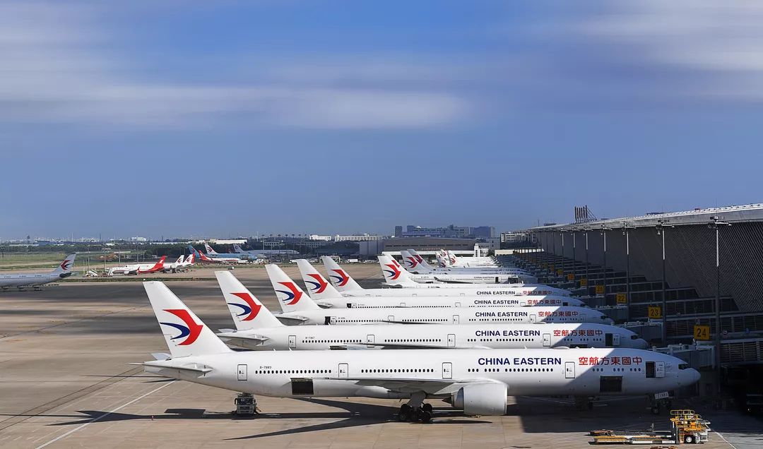 坐飞机都要交什么钱,坐飞机保障钱有必要交吗