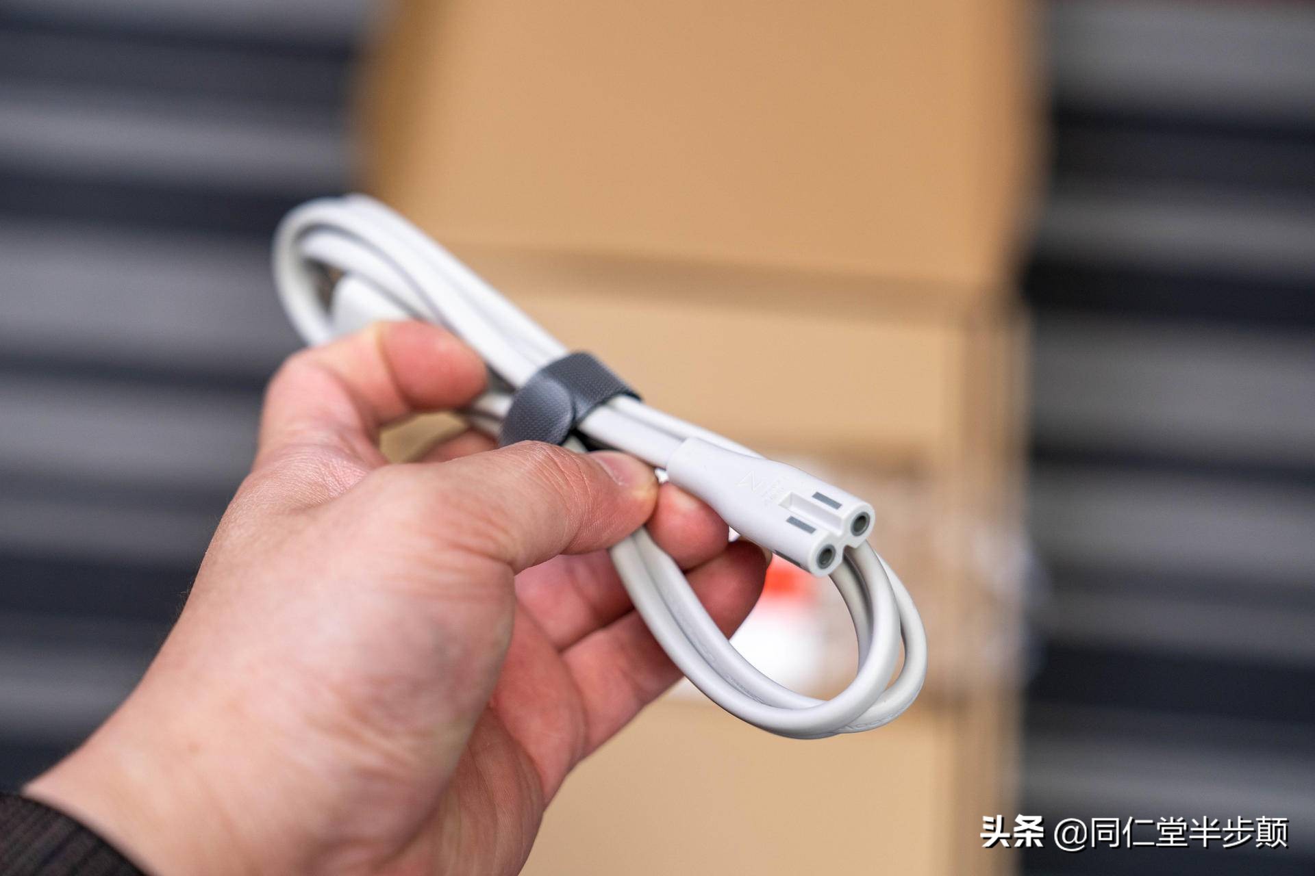 石头最新款扫地机器人v20,石头科技扫地机器人