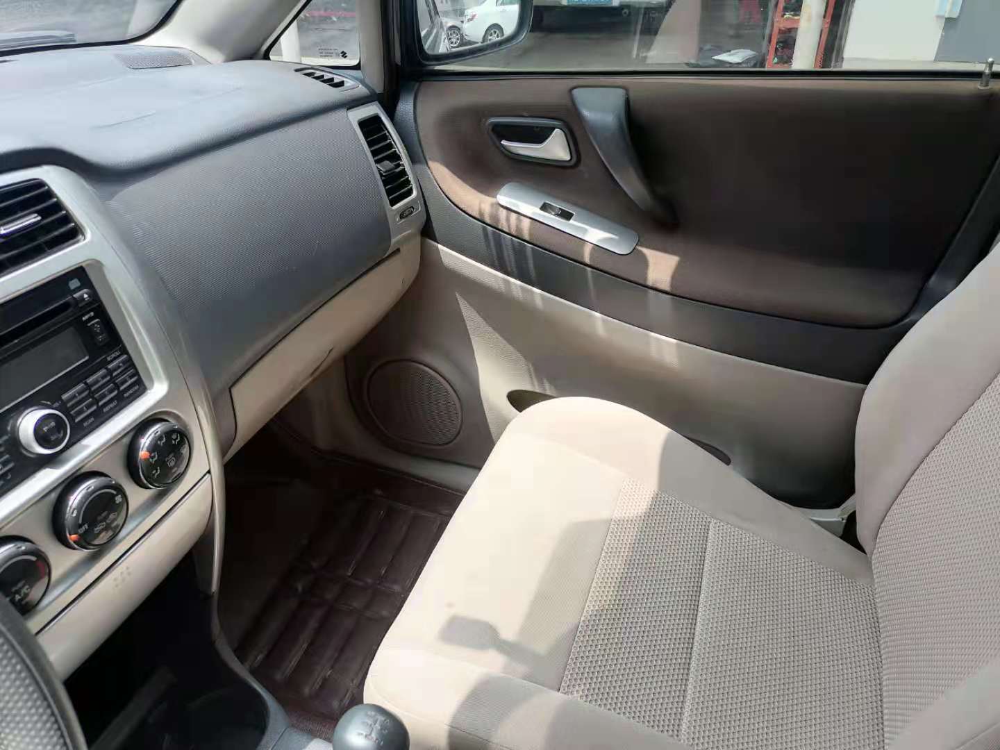 胖哥1万买车,胖哥两百万收奥迪rs6